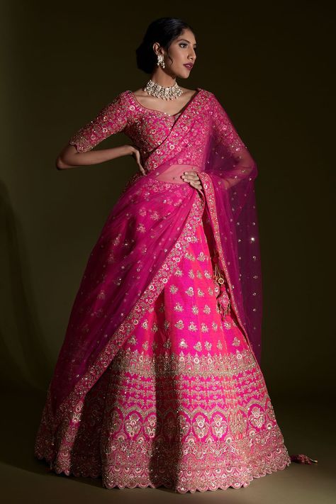 Silk Bridal Lehenga, Reception Dress Ideas, Asian Bridal Hair, Year 12 Formal, Pink Bridal Lehenga, New Lehenga, Latest Bridal Lehenga Designs, Bridal Lehenga Online, Designer Bridal Lehenga Choli