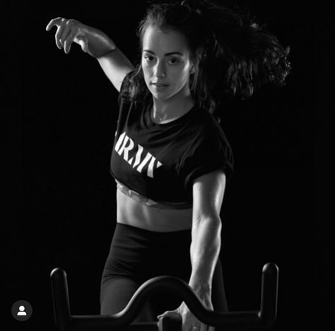 Spin Instructor Photoshoot, Black And White Fitness Aesthetic, Cyclebar Photoshoot, Spinning Indoor Cycling, Cycling Instructor, Cycling Studio, Spin Instructor, Spin Studio, Cycling Photography