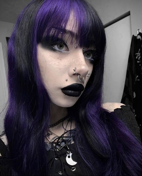 Purple Hair Streaks, Color Block Hair, Purple Goth, Gothic Hairstyles, Black Hair Dye, Goth Hair, Hair Streaks, Cute Piercings, Punk Hair