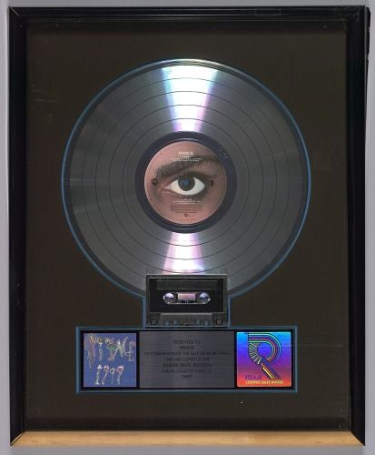 Platinum Record Plaque, Platinum Record, Center Labels, Left Eye, Music Album Covers, Rca Records, Prince Rogers Nelson, Picture Hangers, Record Album