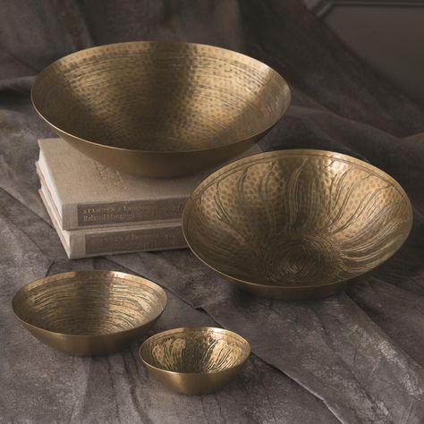 Brass Bowl Decor, Persian Restaurant, Bowl Decor, Bronze Decor, Copper Utensils, Gold Bowl, Brass Bowl, Woodworking Furniture Plans, Wedding Crafts Diy