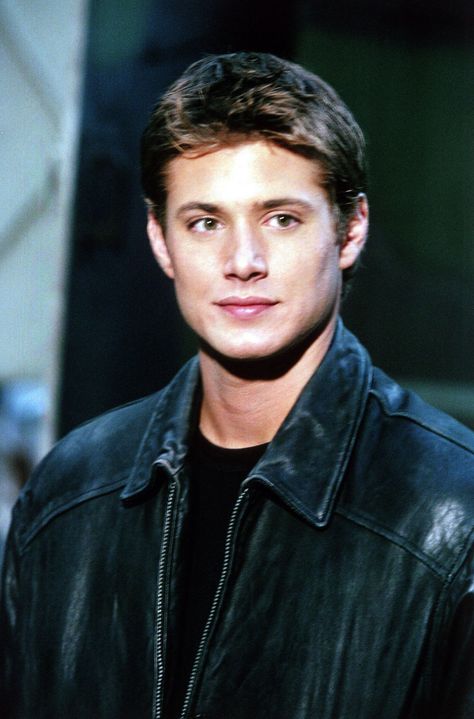 Alec McDowell - Dark Angel Jensen Ackles Hair, Dylan Everett, Danneel Ackles, Jensen Ackles Jared Padalecki, Jared And Jensen, Supernatural Cast, Bruce Wayne, Dark Angel, Super Natural