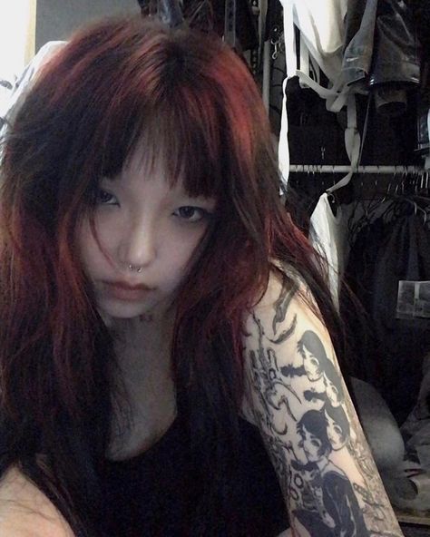 Grunge Asian, Y2k Acubi, Gogo Tomago, Streetwear Grunge, Gone Girl, Grunge Girl, Asian Makeup, I Love Girls, Ulzzang Girl