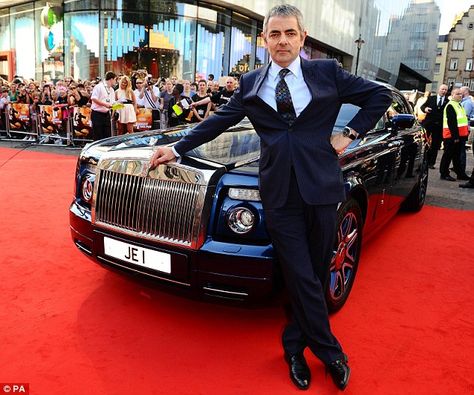 Rolls Royce Phantom (Johnny English reborn) Johnny English Reborn, Johnny English, Rowan Atkinson, Mr Bean, Funny Character, Lifestyle Art, Man Character, Music Film, Film Books