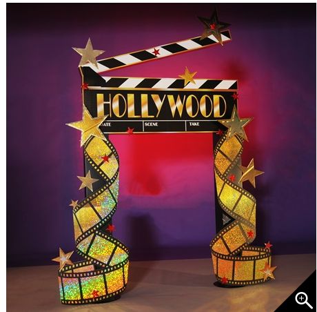 Hollywood Theme Party Decorations, Deco Cinema, Hollywood Birthday Parties, Prom Decorations, Red Carpet Theme, Hollywood Birthday, Bollywood Theme, Hollywood Party Theme, Prom Themes