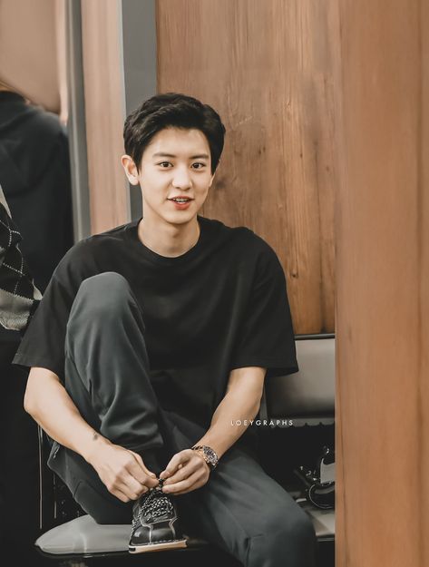 Chanyeol Photoshoot, Chanyeol Boyfriend Material, Chanyeol Boyfriend, Chanyeol Cute, Park Chanyeol Exo, Pretty Skin Care, Kpop Exo, Pretty Skin, Exo Chanyeol