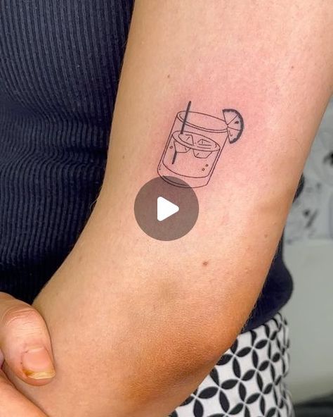 ♥ Kaitie/Scatty ♥ on Instagram: "🧊Fresh gin and tonic for Jord’s first tattoo! @jordsemily it was lovely meeting you, you sat so well for your first! I hope you had a good experience, see you again sometime soon!  Made with pride @totallylegittattoos 💞" Gin And Tonic Tattoo, Gin Tonic Tattoo, Gin Tattoo, Tattoo 2024, Gin Tonic, See You Again, Gin And Tonic, First Tattoo, Small Tattoos