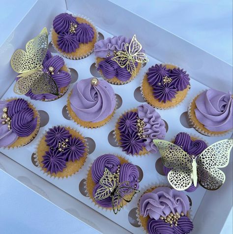 Purple Cupcakes With Butterflies, Purple Cupcakes Aesthetic, Purple Butterfly Cupcakes Ideas, Purple Gold Cupcakes, Speak Now Cupcakes, Purple Butterfly Baby Shower Cake, Aesthetic Cupcake Designs, Butterfly Theme Cupcakes, Purple Birthday Cupcakes