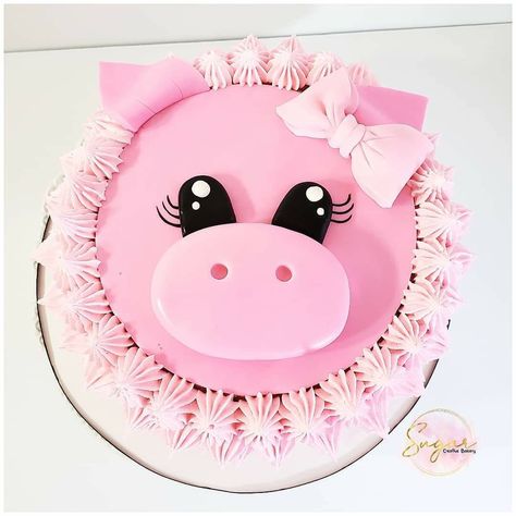 Little pig buttercream cake Piggy Cake, Pig Birthday Cakes, Pig Cake, Cupcake Birthday Cake, 2 Birthday Cake, Pig Birthday, Cute Pigs, Bake Sale, Foto Ideas Instagram