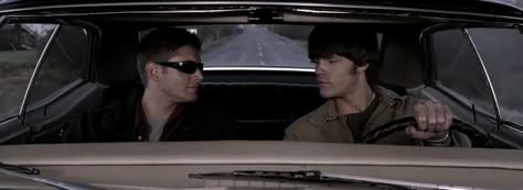 Supernatural Twitter, Tumblr Banner, Packs Twitter, Supernatural Aesthetic, Icon Profile, Supernatural Dr, Sam And Dean Winchester, Winchester Supernatural, Sam E