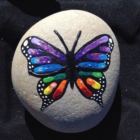 Pebble painted Butterfly Butterfly Stone Painting, Pebble Art Butterfly, Butterfly Rocks Painted, Butterflies Painted On Rocks, Rock Painting Butterfly, Painted Rock Butterfly, Butterfly Rock Art, Butterfly Rock Painting Easy, Butterfly Rock Painting