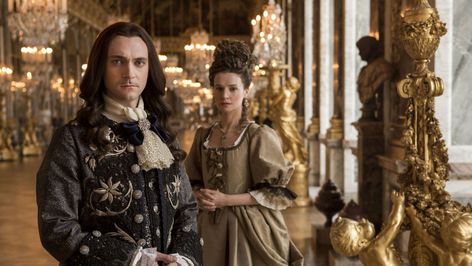 George Blagden (Louis XIV), Catherine Walker (Scarron, Madame de Maintenon) 17 Century Dress, Versailles Bbc, Versailles Tv Series, George Blagden, Rococo Fashion, Catherine Walker, Period Clothing, German Fashion, Fantasy Dresses