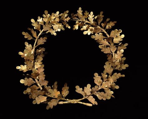 Oak Leaf wreath in gold Oak Leaf Wreath, School Wreaths, Golden Wreath, Fairy Festival, Gold Wreath, Historical Jewellery, Oak Leaves, Leaf Wreath, Oak Leaf