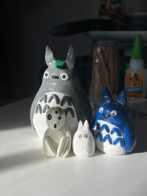 Air dry clay, acrylic paint, polyurethane Air Dry Clay Anime Ideas, Totoro Air Dry Clay, Ponyo Air Dry Clay, Air Dry Clay Projects Studio Ghibli, Studio Ghibli Air Dry Clay, Crayola Air Dry Clay Projects, Studio Ghibli Clay Figures, Ghibli Clay Tray, Air Dry Clay Figures