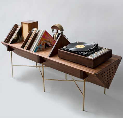 With vinyl sales still going strong and showing no signs of slowing down, turntables especially are becoming ever more exotic. But while your LP player options are more diverse than ever, it’s taken some time for turntable stands to catch up. Which is why we’re so in love with the Open 45 Credenza by Sitskie. Lp Regal, Vinyl Record Furniture, Turntable Furniture, Hifi Furniture, Record Room, Diy Furniture Cheap, 70s Interior, Lovers Design, Record Cabinet