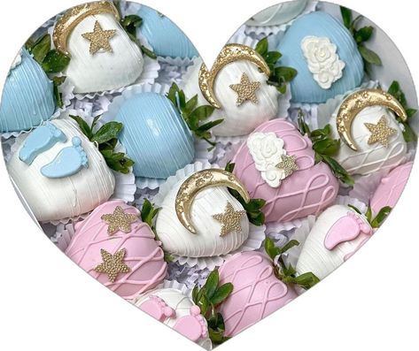 Twinkle twinkle little star Gender Reveal Dipped Strawberries. Theme Gender Reveal Ideas, Twinkle Twinkle Little Star Gender Party, Twinkle Twinkle Gender Reveal, Star Gender Reveal, Star Gender, Gender Reveal Baby Shower Themes, Dipped Strawberries, Gender Reveal Ideas, Baby Shower Treats