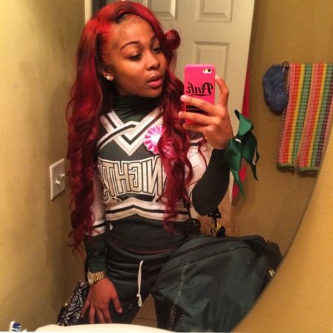 Criss Puckett Jadya Wayda, Black Cheerleaders, Amour Jayda, Cheer Athletic, Jayda Wayda, Cheer Poses, Cheerleading Hairstyles, Cute Cheerleaders, Find Hairstyles