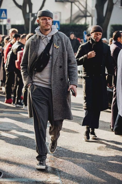 Milan Fashion Week Men's Street Style | British Vogue Euro Street Style, Fashion Inspo Winter, Milan Fashion Week Men, Suits Outfits, Hipster Mens Fashion, Mens Fashion Week, Milano Fashion Week, Street Style Winter, Men Street