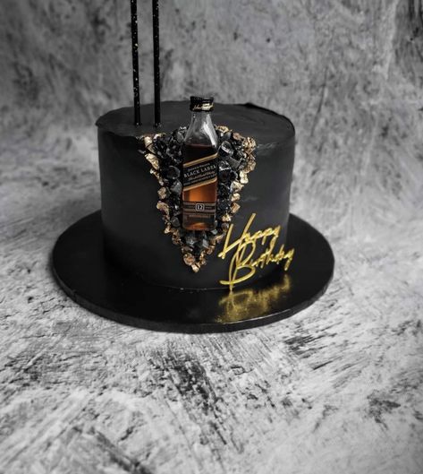 25th Birthday Cake For Him, Cake Ideas For Men, Alcohol Birthday Cake, Jack Daniels Cake, White Birthday Cakes, 21st Cake, Happy Birthday Husband, Boy Cake, 21st Birthday Cakes