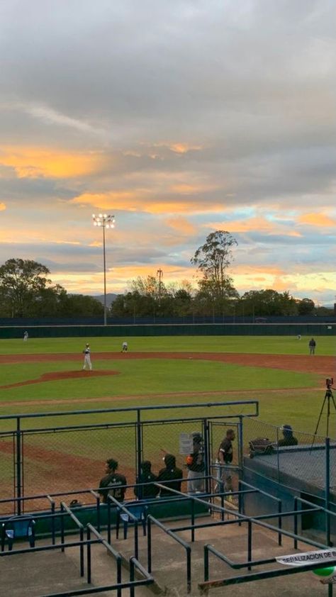 Sports Core Aesthetic, Baseball High School, Base Ball Aesthetic, High School Softball Aesthetic, Aesthetic Baseball Pictures, Aesthetic Baseball Wallpaper, High School Baseball Aesthetic, Baseball Aesthetic Boy, Baseball Instagram Story