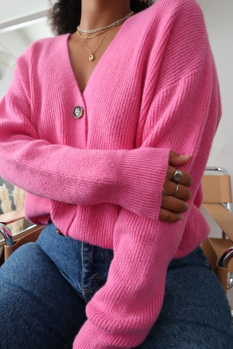 Pink Button Up Sweater Outfit, Jackets For Spring, Pink Cardigan Outfit Aesthetic, Pink Button-up Sweater For Winter, Pink Button-up Sweater, Pink Cardigan Outfit, Cozy Pink Button-up Outerwear, Pink Button-up Winter Cardigan, Cardigan Outfit Aesthetic