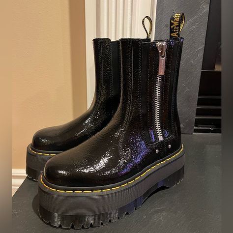 Brand New Black Patten Leather Dr. Martens Dr Martens 2976, Doc Martens Boots, Chelsea Boots Women, Leather Lace Up Boots, High Heel Boots Ankle, Leather Chelsea Boots, Dr Martens Shoes, Martens Shoes, Platform Boots