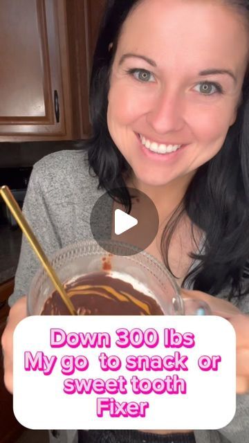 25K views · 1.4K likes | Catherine Shank on Instagram: "Down 300 lbs and love these for a quick snack or breakfast. Comment “Yum” I’ll send over 2 of my fav overnight oats recipes that I eat weekly! #healthyliving #recipe #weightlossfood #recipeoftheday #food" Keto Quick Breakfast, Lighter Desserts, Virgin Diet, Chia Pudding Recipes Healthy, Overnight Oats Recipe Easy, Night Oats, Overnight Oats Recipes, Clean Simple Eats, Simple Snacks