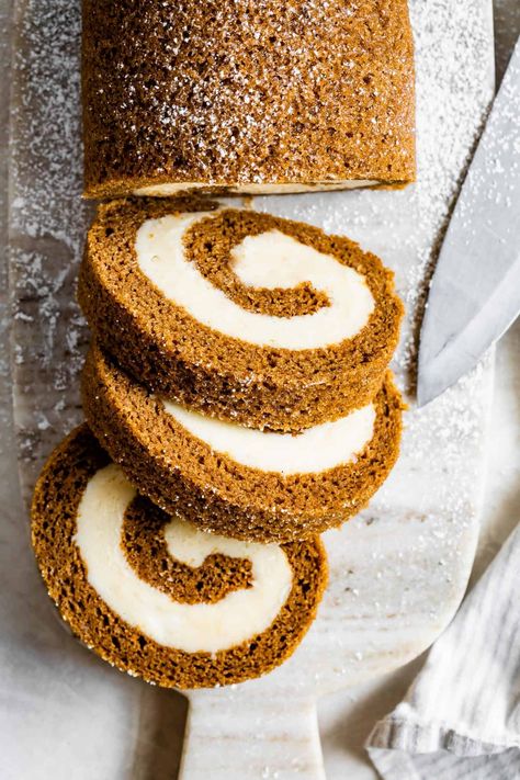 Gluten Free Pumpkin Roll, Jelly Roll Cake, Pumpkin Roll Cake, Pumpkin Recipe, Pumpkin Roll, Warm Cake, Spiced Pumpkin, Gluten Free Cake, Caking It Up