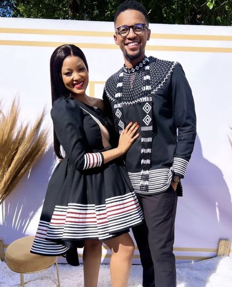 Xhosa Couple Outfits, Traditional Attire African Couples, Zulu Outfits, Modern Xhosa Attire, Xhosa Outfits, Xhosa Wedding, Xhosa Culture, Couples Matching Outfits, Xhosa Traditional Attire