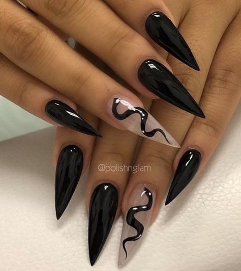 Acrylic Nails Stiletto, Stilleto Nails Designs, Stiletto Nails Short, Black Stiletto Nails, Witch Nails, Long Stiletto Nails, Sharp Nails, Black Acrylic Nails, Blue Acrylic Nails