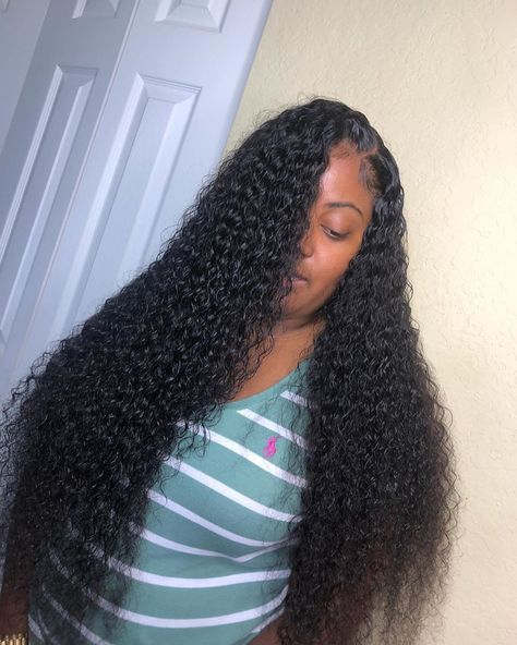 Krowned By KD 👑 on Instagram: “side part lace closure sew in with no edges or hair left out . no glue 💜4x4 lace closure hair from : beauty depot ( vera losa )…” Side Part Closure, Black Women Weave Hairstyles, Sew In Weave Hairstyles, Short Weave Hairstyles, Weave Hairstyles Braided, Lace Closure Hairstyles, Different Curls, Straight Weave Hairstyles, Curly Weave Hairstyles