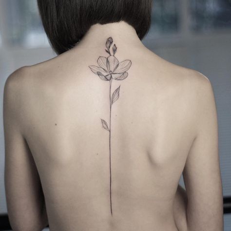 Delicate Tattoo, Spine Tattoo, Spine Tattoos, Back Tattoos, Skin Art, Love Tattoos, Minimalist Tattoo, Tiny Tattoos, Beautiful Tattoos