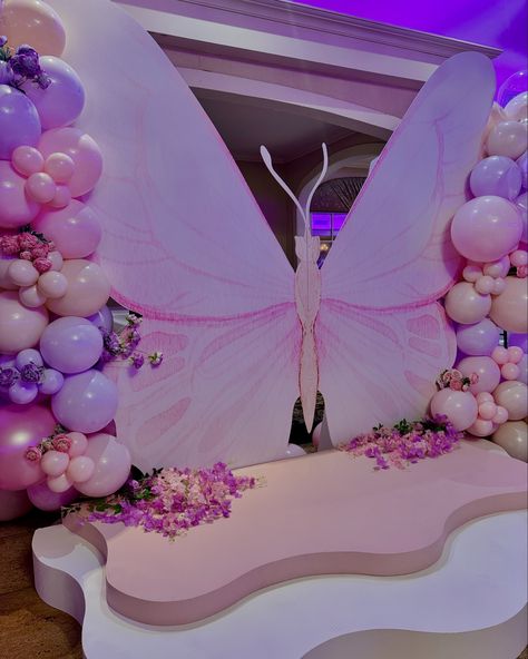 Valentina’s 🧚‍♀️ 1st Birthday 💫 Butterfly backdrop, milestone board, & props: @jcsartdesigns Rentals & Softplay: @onestophop_partyrentals Cake: @alicakedecorations Balloons: @a_dainty_event Creative Director: @bloomsocialclubnj @bylaurengarcia Photobooth: @truevibesphotobooths Venue: @fiesta_banquets DJ: @dantesaverio • • • #fairyfirstbirthday #jcsartdesigns #butterflythemedparty #enchantedbirthday #enchantedtheme #fairytheme #fairythemeparty #foamboard #custombackdrop Butterfly Theme Backdrop, 1st Birthday Butterfly, Butterfly Backdrop, Fairy Theme Party, Birthday Butterfly, Milestone Board, Easter Event, Event Signage, Butterfly Theme