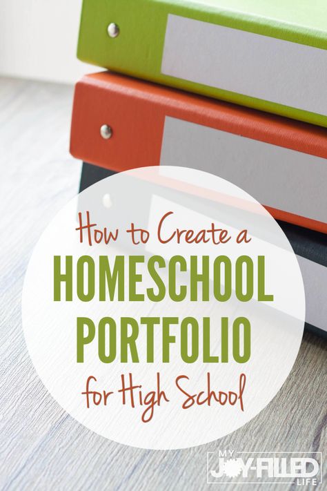 Keeping track of your child's homeschool progress is important, especially during the high school years. A homeschool portfolio will help you do that and here are some tips for making one. #homeschooling #homeschoolinghighschool #helpforthehomeschoolmom #homeschoolportfolio High School Schedule, Homeschool Portfolio, Homeschool Transcripts, Homeschool High School Curriculum, High School Transcript, High School Curriculum, School Mom, School Schedule, High School Years