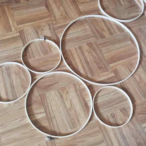 Diy Circle Trellis, Make A Trellis, Circle Trellis, Indoor Plant Trellis, Decorative Trellis, Pothos Plants, Wire Trellis, Indoor Trellis, Wall Trellis