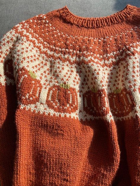 Pumpkins Sweater Knitting Pattern - Etsy Knitted Christmas Sweaters, Fall Sweater Crochet Pattern, Pumpkin Sweater Knitting Pattern, Knitting Christmas Sweater, Pumpkin Knit Sweater, Whimsical Knitting Patterns, 90s Knitting Patterns, Knit Fall Sweater, Fall Sweater Knitting Patterns