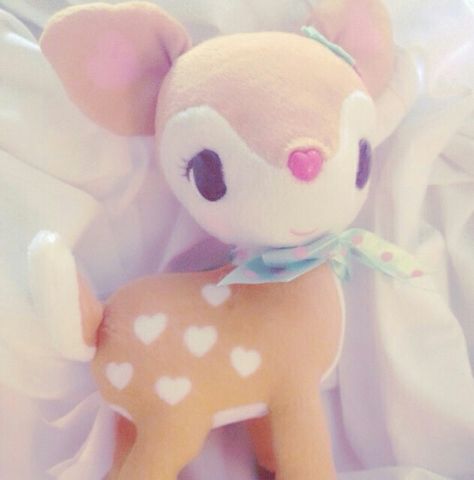 Hummingmint Sanrio, Deer Stuffed Animal, Plush Sanrio, Toys Land, Kawaii Things, Yami Kawaii, Bestest Friend, Cat Valentine, Pink Girly Things