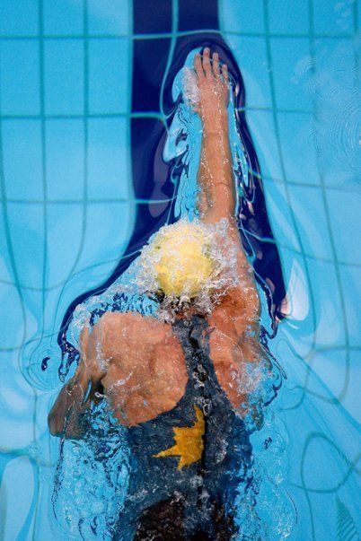 Zwemmen Learning Swimming, Pool Sport, Swimming Photography, Swimming Photos, Swimming Motivation, Swimming Pictures, Alana Blanchard, Swimming World, I Love Swimming