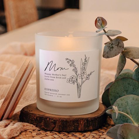 17 Personalized Mom Gifts She’ll Love This Mother’s Day Mother Candle, Personalized Mom Gifts, Happy Mom Day, Kitchen Staples, Candles Ideas, Candle Label, Personalized Candle, Best Mothers Day Gifts, Chocolate Gift Boxes