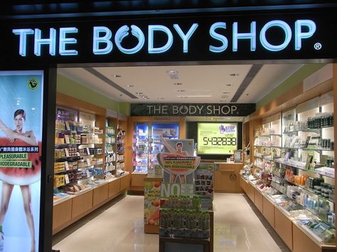 Body Shop Store, Bloomberg Businessweek, London Bucket List, Hand Makeup, Centre Commercial, Cosmetic Shop, Coffee Enthusiast, Dijon, Beauty Shop