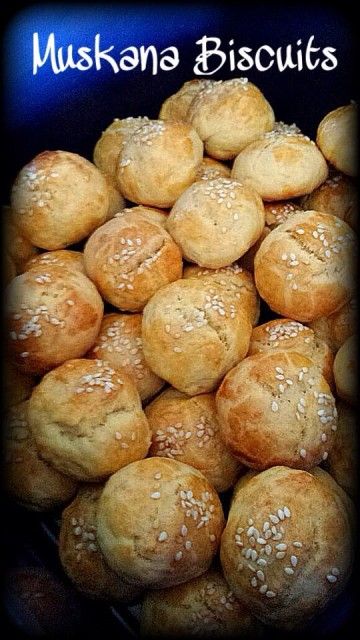 Muskana Biscuits Pastries Recipes, Heavenly Desserts, Biscuits Recipe, Golden Milk, Food Categories, Pastry Recipes, Biscuit Recipe, Sesame Seeds, Pretzel Bites