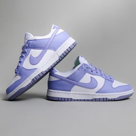 Nike Dunk Low Next Nature, Pretty Sneakers, Shoes For School, Preppy Shoes, Jordan Shoes Girls, Pretty Shoes Sneakers, All Nike Shoes, Shoes Sneakers Jordans, Funky Shoes