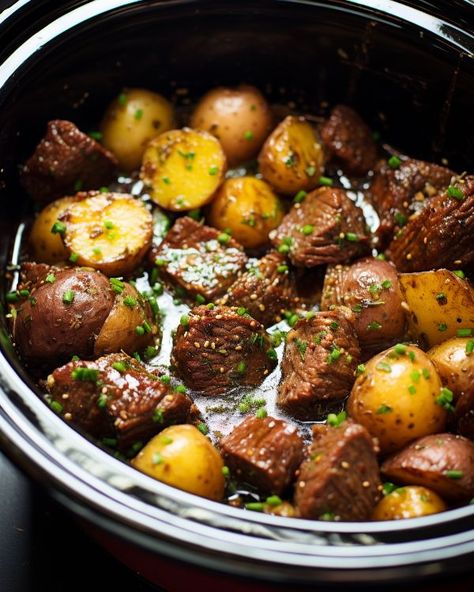 This is my fave dish ever and I finally found a version for the slow cooker Garlic Butter Beef Bites, Beef Bites, Butter Beef, Slow Cooker Recipes Beef, Stew Meat Recipes, Beef And Potatoes, Beef Stew Meat, Beef Casserole Recipes, Crockpot Recipes Beef