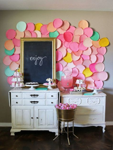 Bar A Bonbon, Diy Photo Backdrop, Diy Photo Booth, Pretty Plates, Dessert Display, Festa Party, Diy Photo, Diy Party Decorations, Paper Plate