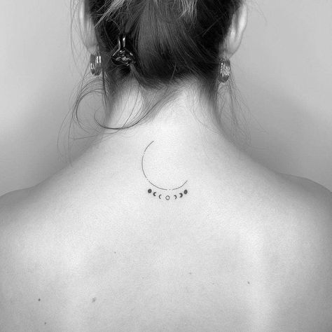 Rose Neck Tattoo, Flower Neck Tattoo, Front Neck Tattoo, Pretty Neck, Nape Tattoo, Moon Phases Tattoo, Back Of Neck Tattoo, Neck Tattoos Women, Omerta Tattoo