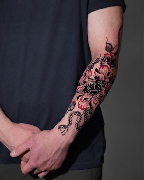 Black Red Tattoo, Forearm Cover Up Tattoos, Snake Skeleton, Mangas Tattoo, Japanese Flower Tattoo, Forearm Band Tattoos, Floral Tattoo Sleeve, Red Ink Tattoos, Red Tattoos