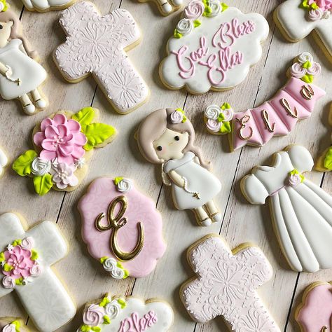 Cookies to celebrate Ella’s First Holy Communion . . . #communioncookies #deocratedcookies #customcookies #designercookies #instacookies… Communion Cookies, Christening Cookies, Favor Cookies, Wedding Shower Cookies, Baptism Cookies, Confirmation Party, First Communion Cakes, Communion Ideas, Biscotti Cookies