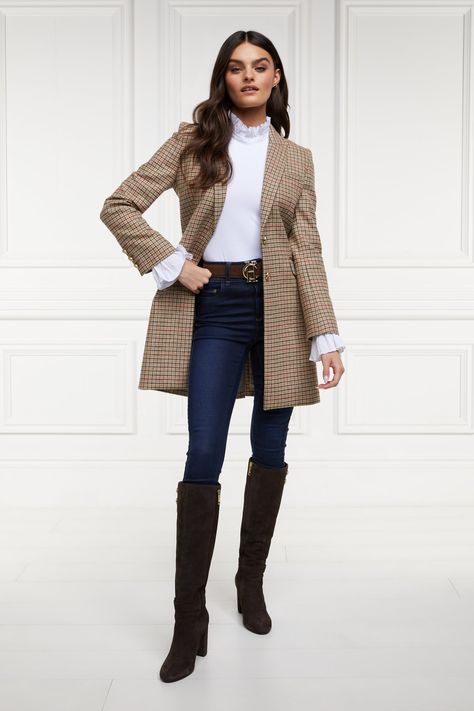 Highgrove Coat (Charlton Tweed) – Holland Cooper ® Holland And Cooper, Country Outfits Women, Farm Chic, Outfit Elegante, Holland Cooper, Fashion Outerwear, Coat Autumn, High Waisted Flare Jeans, Fashion Drawing Dresses