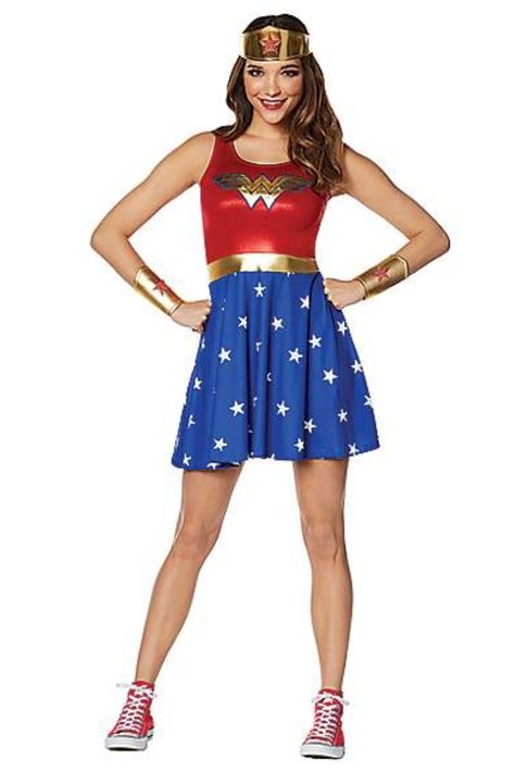 Halloween Costume Ideas - Wonder Woman #ad Dc Comics Halloween Costumes, Dc Comics Halloween, Wonder Woman Dress, Superhero Costumes Female, Superhero Halloween Costumes, Superhero Halloween, Wonder Woman Costume, Woman Dresses, Girls Halloween