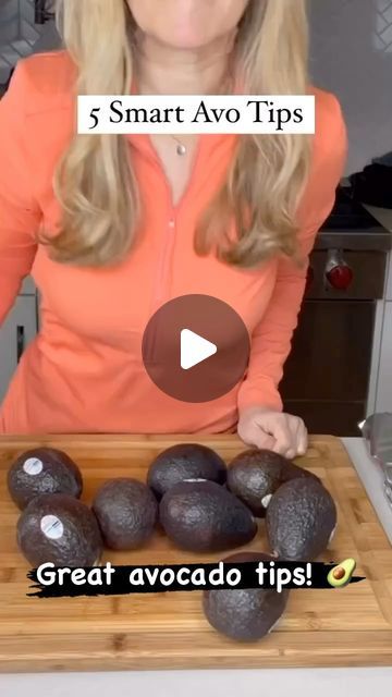 Food Saving Tips, Ripe Avocado Trick, Making Guacamole, Avocado Hacks, How To Store Avocado, Unripe Avocado, Kitchen Hacks Food, Avocado Recipe, Food Knowledge